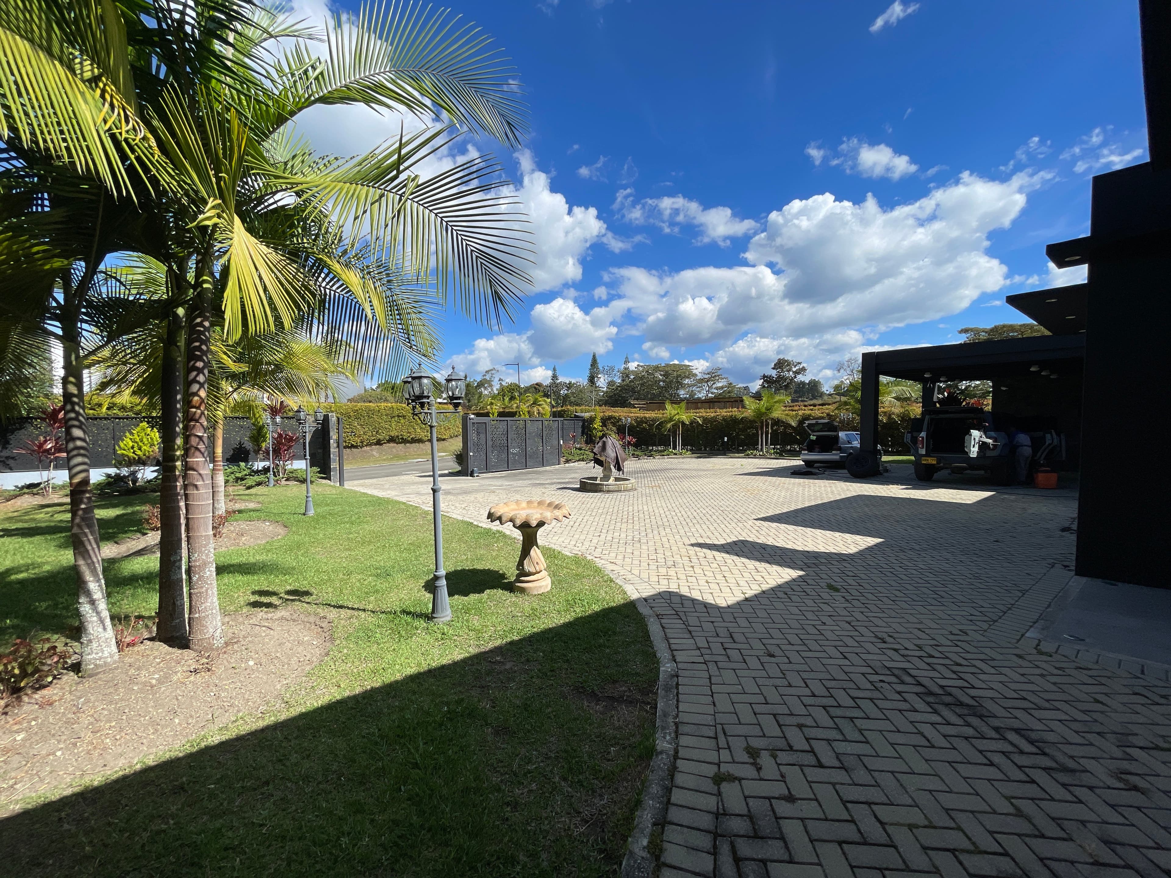 Casa en venta y alquiler Llanogrande