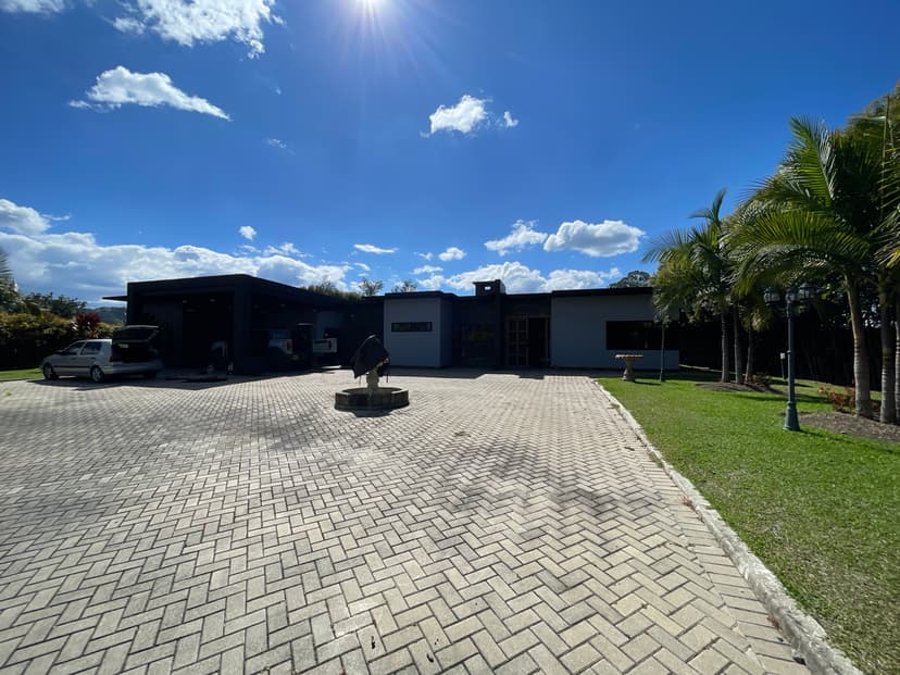 Casa en venta y alquiler Llanogrande
