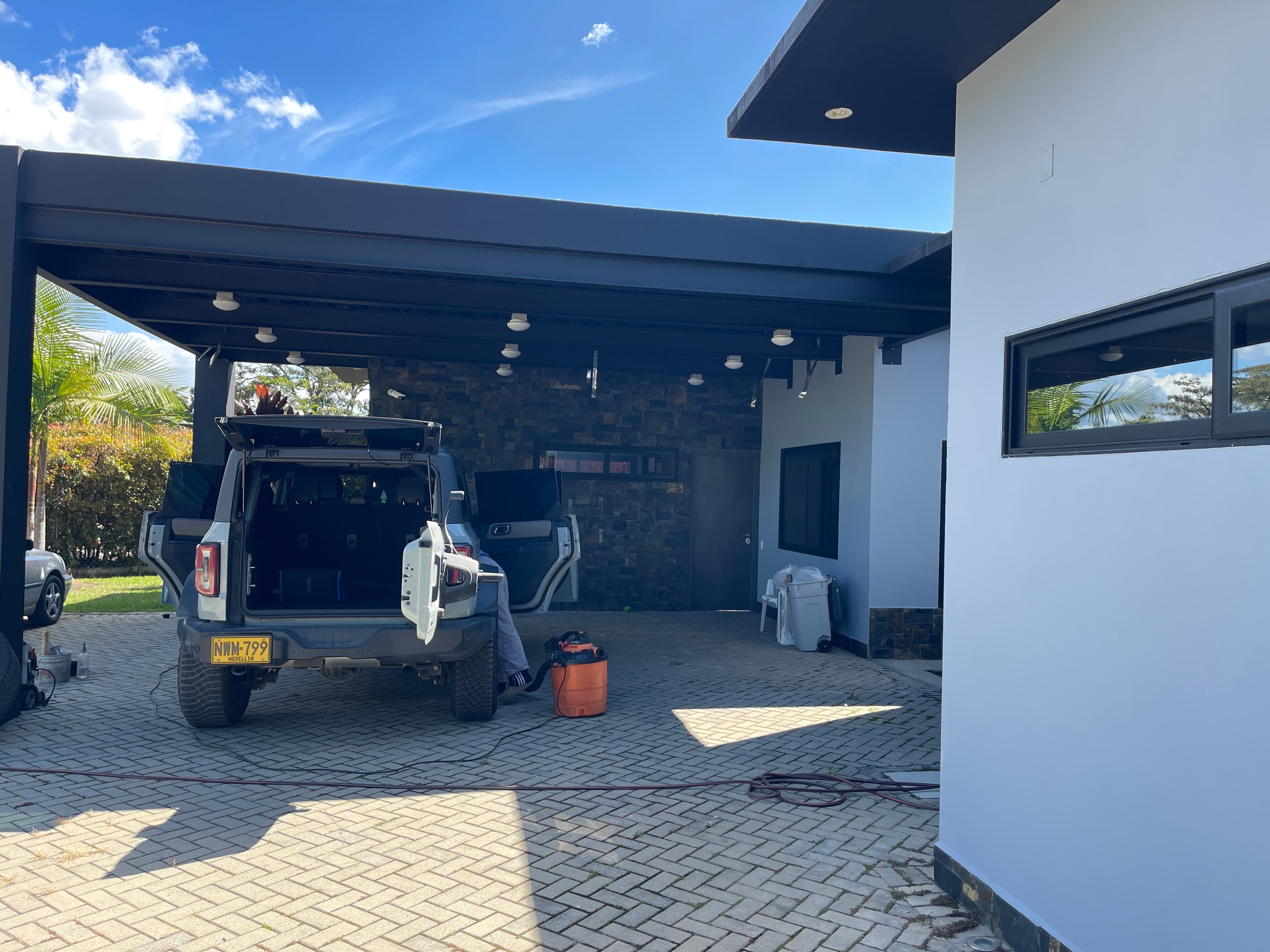 Casa en venta y alquiler Llanogrande