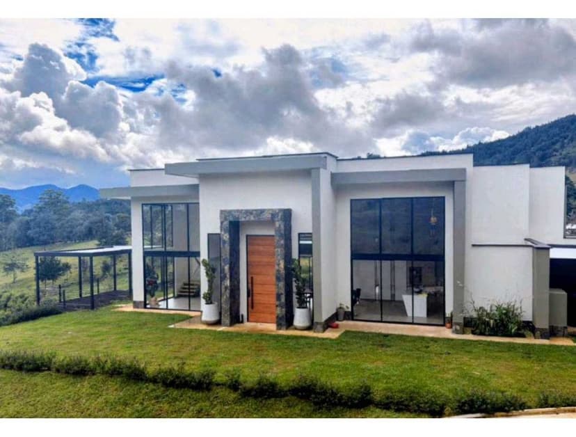 Casa campestre en alquiler sector La Ceja