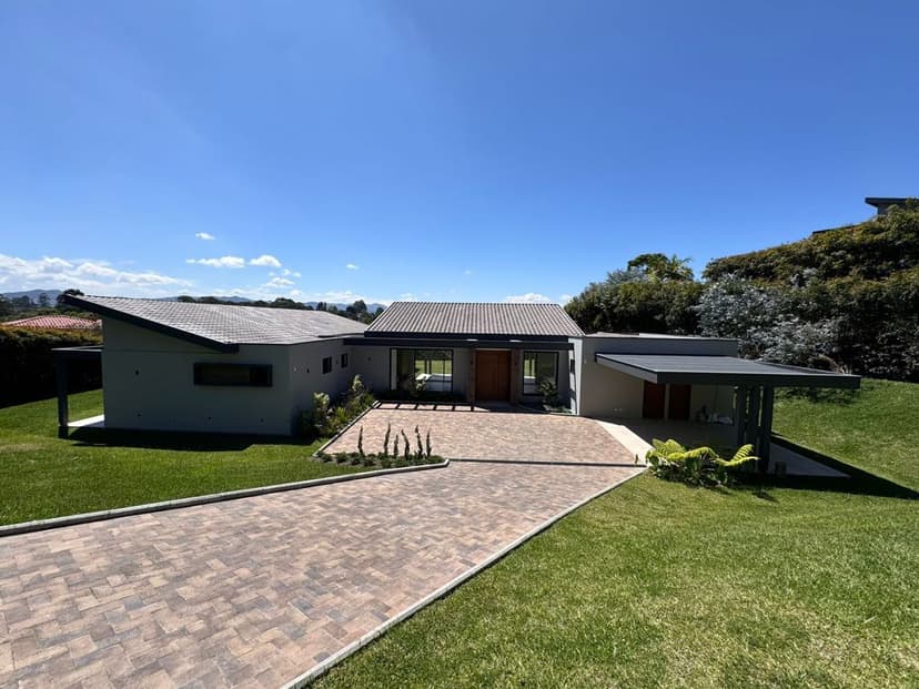 Casa campestre en venta-En parcelación.